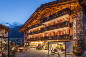  Hotel La Serenella  Моэна